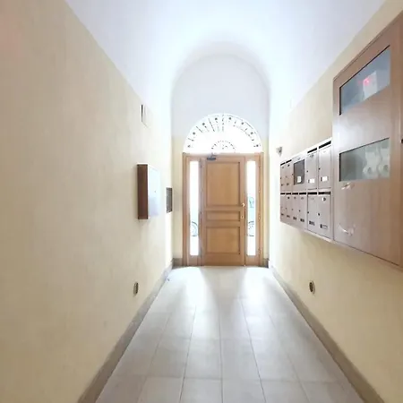 Apartament La Terrazza Tra I Tetti Studio - Centro