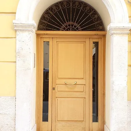Apartament La Terrazza Tra I Tetti Studio - Centro Bari